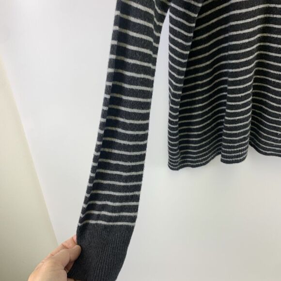 Eileen Fisher Gray Striped Lightweight Knit Sweater Scoop Neck Slouch Medium - Picture 2 of 13